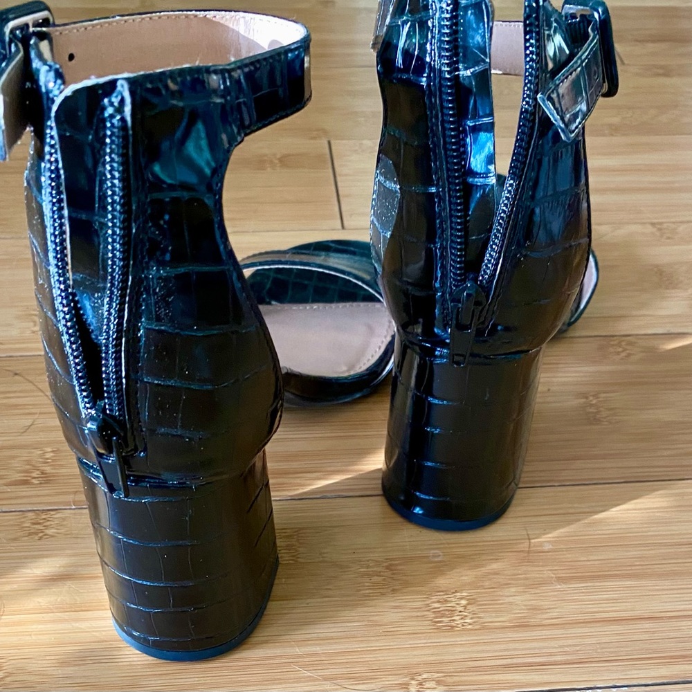 ESPRIT Black Sandals size 7.5M 2.5- 3inch heels - Picture 7 of 11